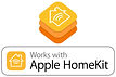 Logotyp med tre gula staplade rutor med en husikon och text: "Fungerar med Apple HomeKit", som framhäver dess Röststyrningsfunktioner.
